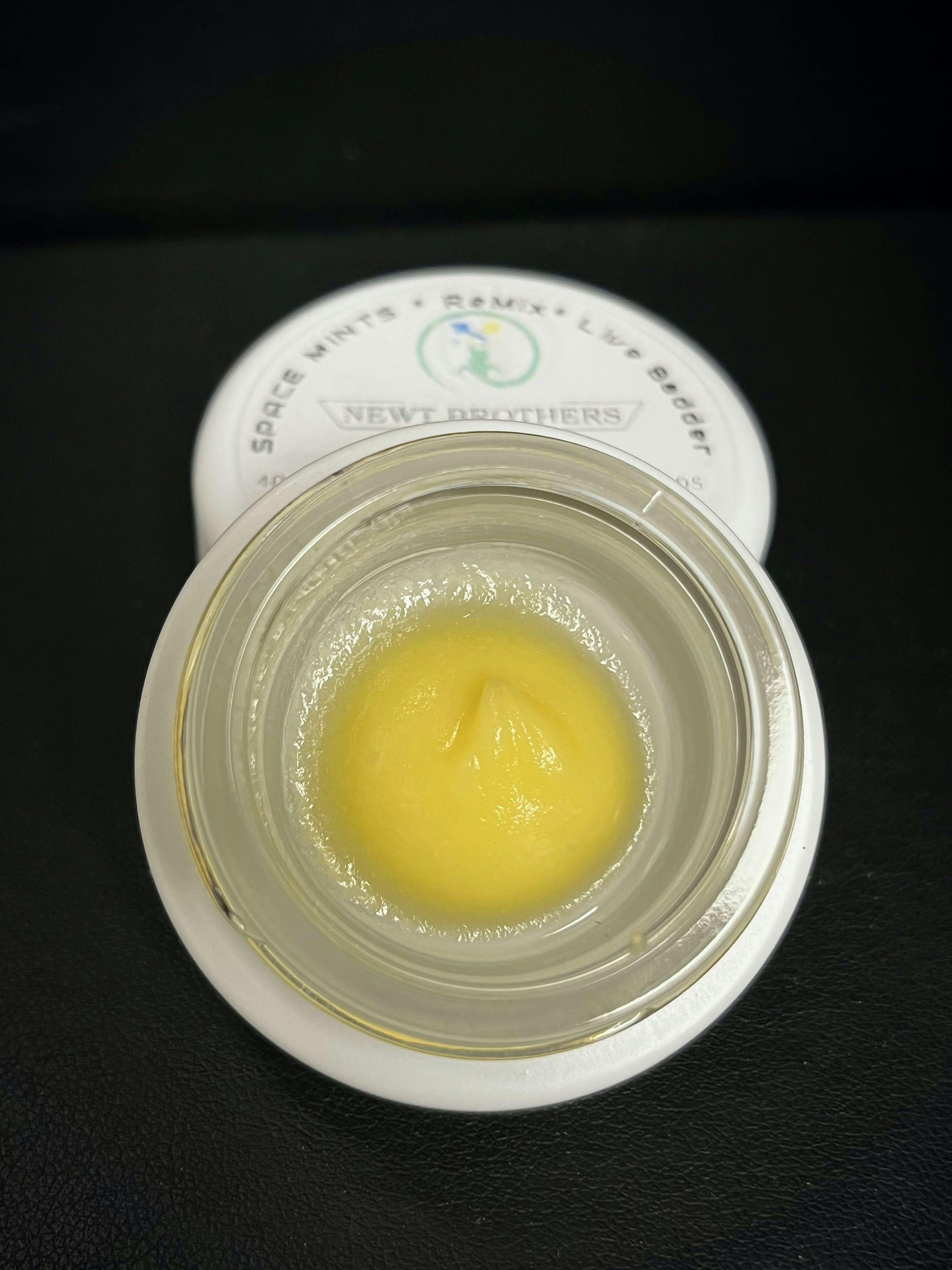 Photograph of product: Newt Brothers Live Resin Badder- Electric Strawberry (S)