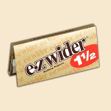 Photograph of Product: E-Z Wider Rolling Papers Gold 1.5