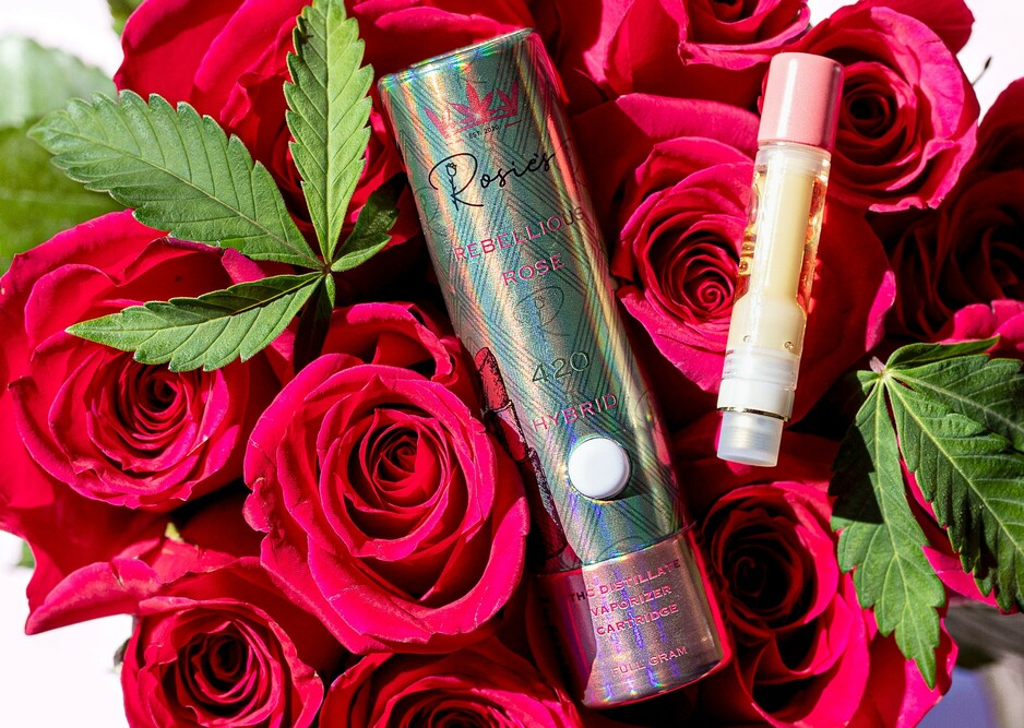 Photograph of product: Rosie's Rebellious Rose Vape Cart