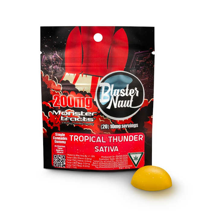 Photograph of product: Monster Xtracts | Tropical Thunder | Blaster Naut | 200mg