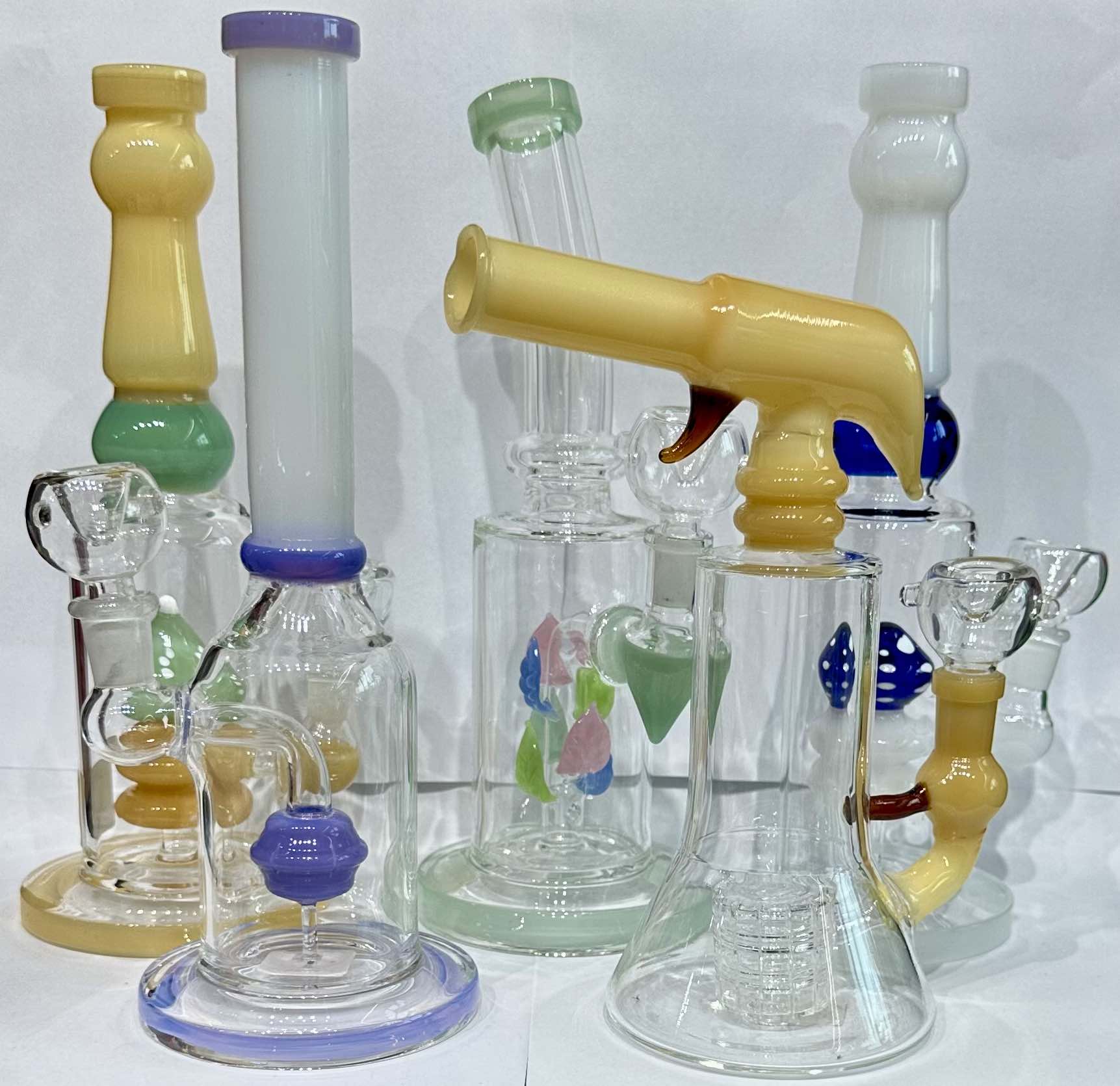 Photograph of Product: BONG -MED DESIGN