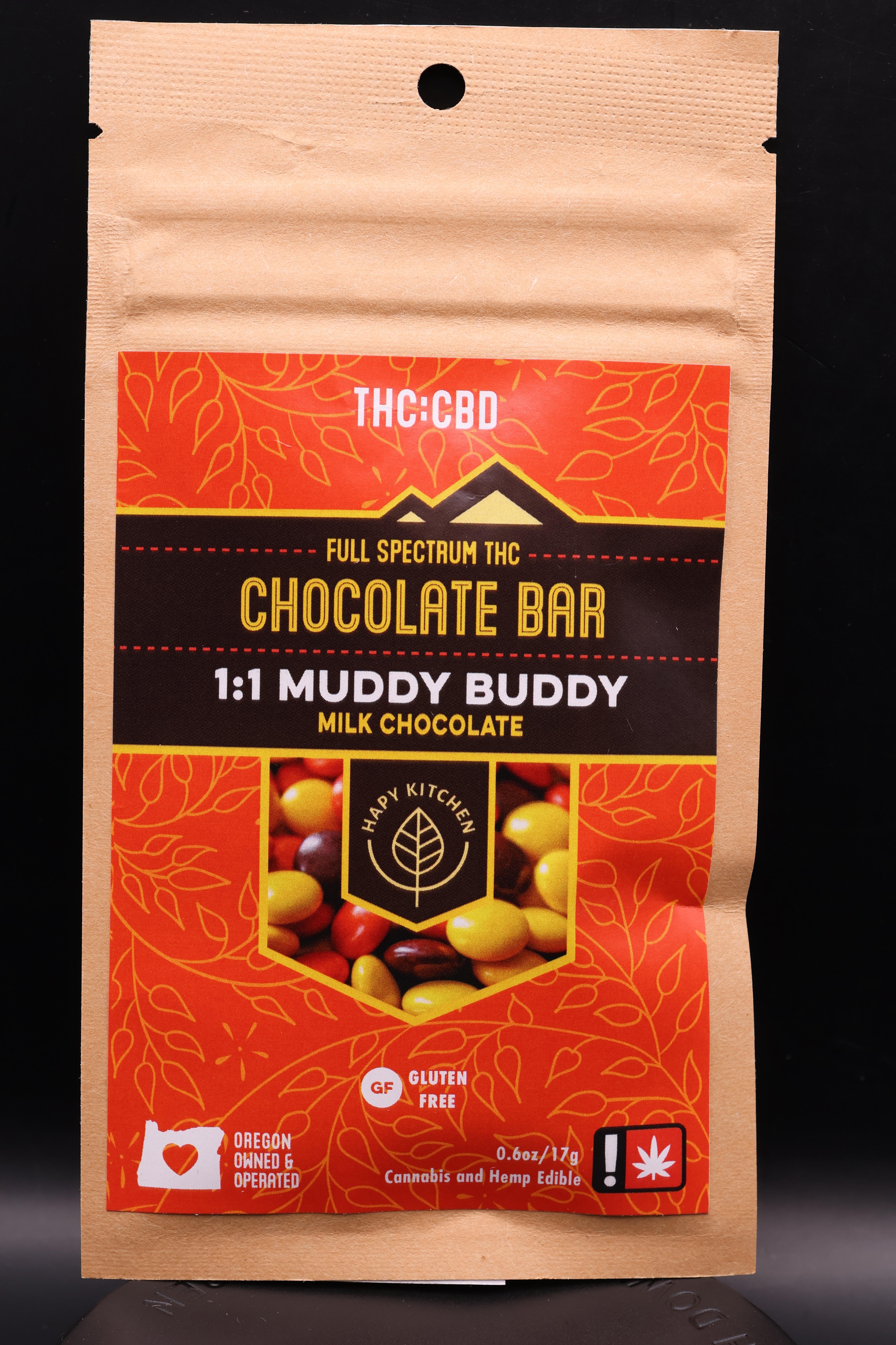 Photograph of product: Muddy Buddy 1:1 100mg Chocolate Bar (Hapy Kitchen)