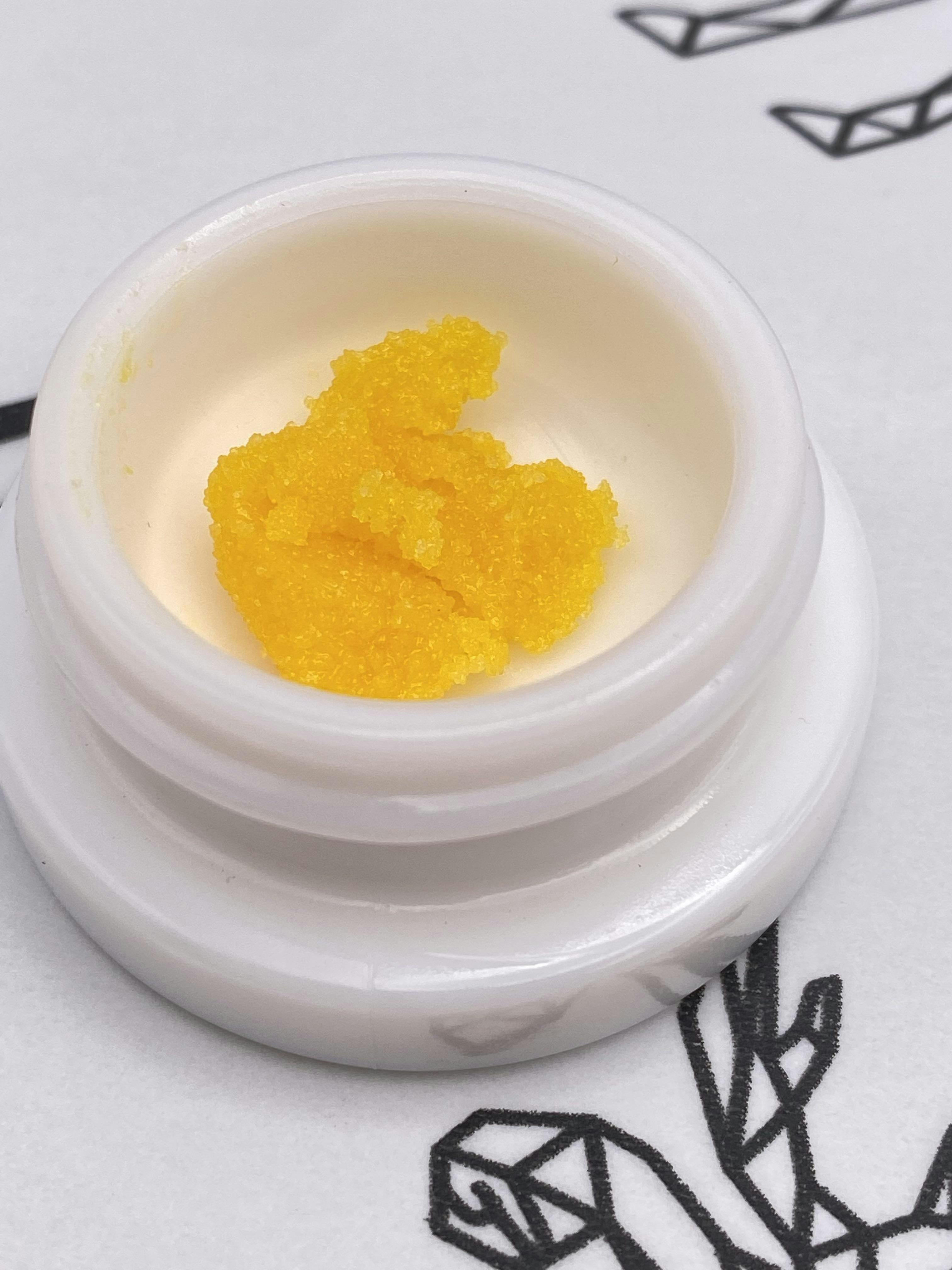 Photograph of Product: White Mousse - Extract - Orange Push Pop Live Resin