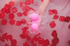 Photograph of product: 1:1 Bath Bomb Awaken - 