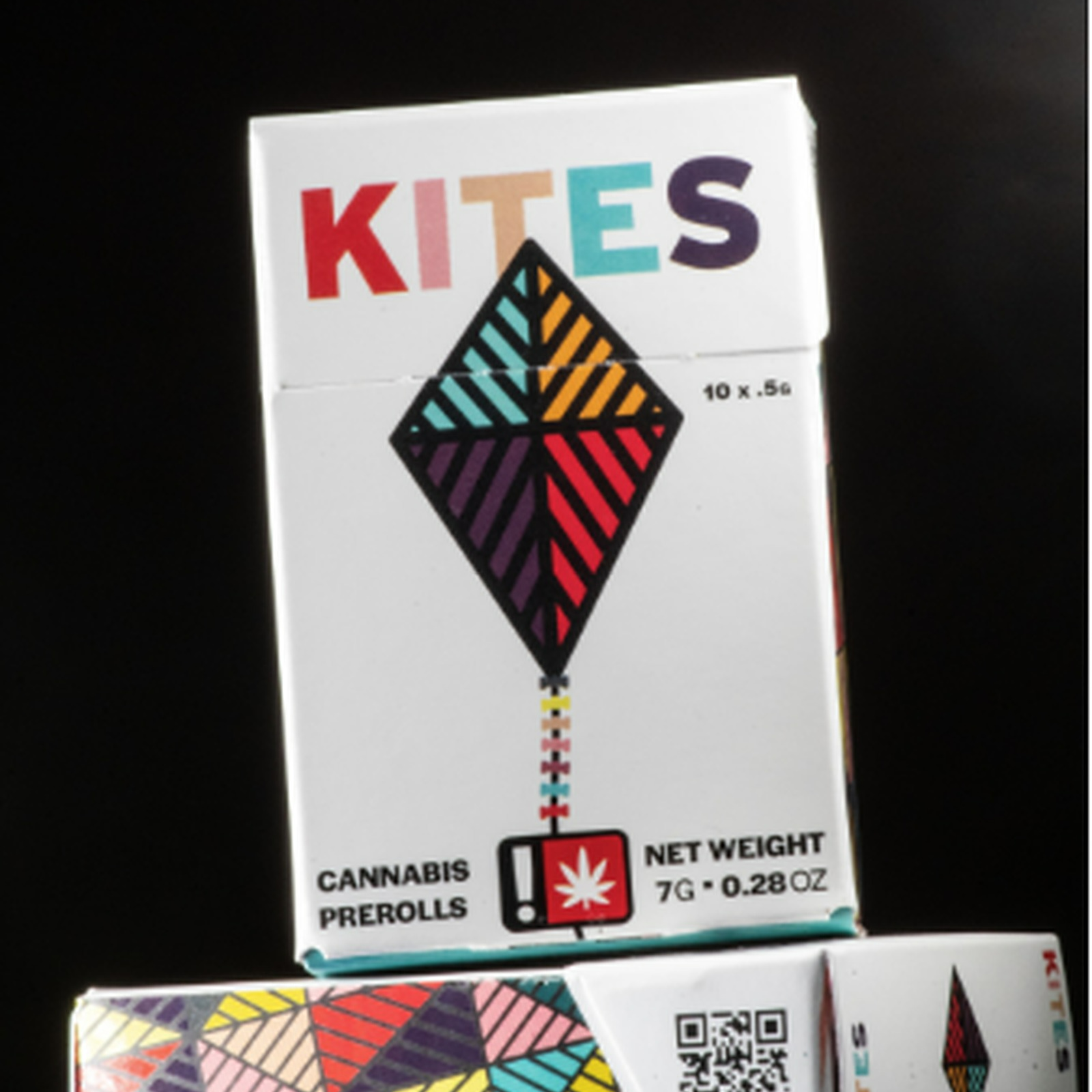 Photograph of product: Kites MIX 10pk Sun Lounger/ Sugar Cane