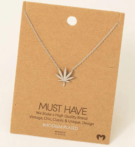 Photograph of product: Oui'd Leaf Necklace - Silver