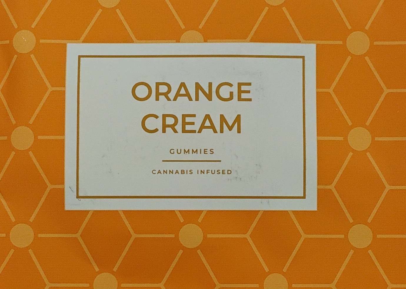 Photograph of product: Bold Orange Cream 100mg Gummies Oui'd