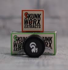 Photograph of product: Skunk Worx | Caribbean Cream x Peachy Keen Cured Resin
