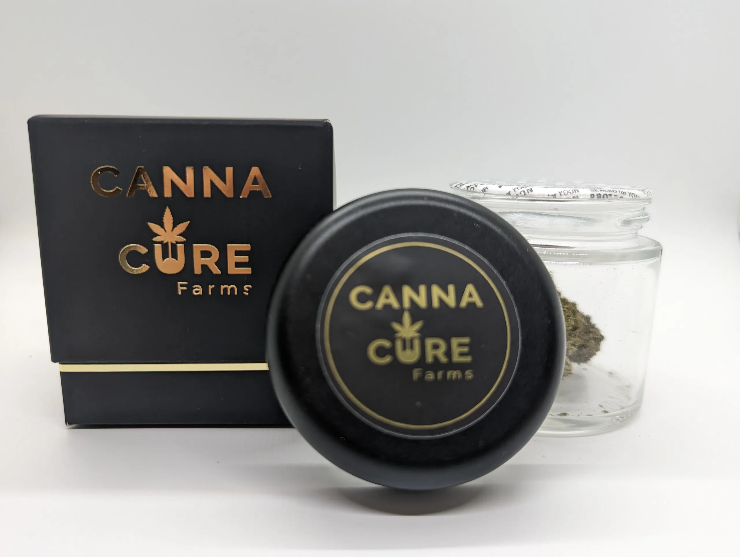 Photograph of product: Canna Cure- Flower- Strawberry Runtz (S) - 3.5g