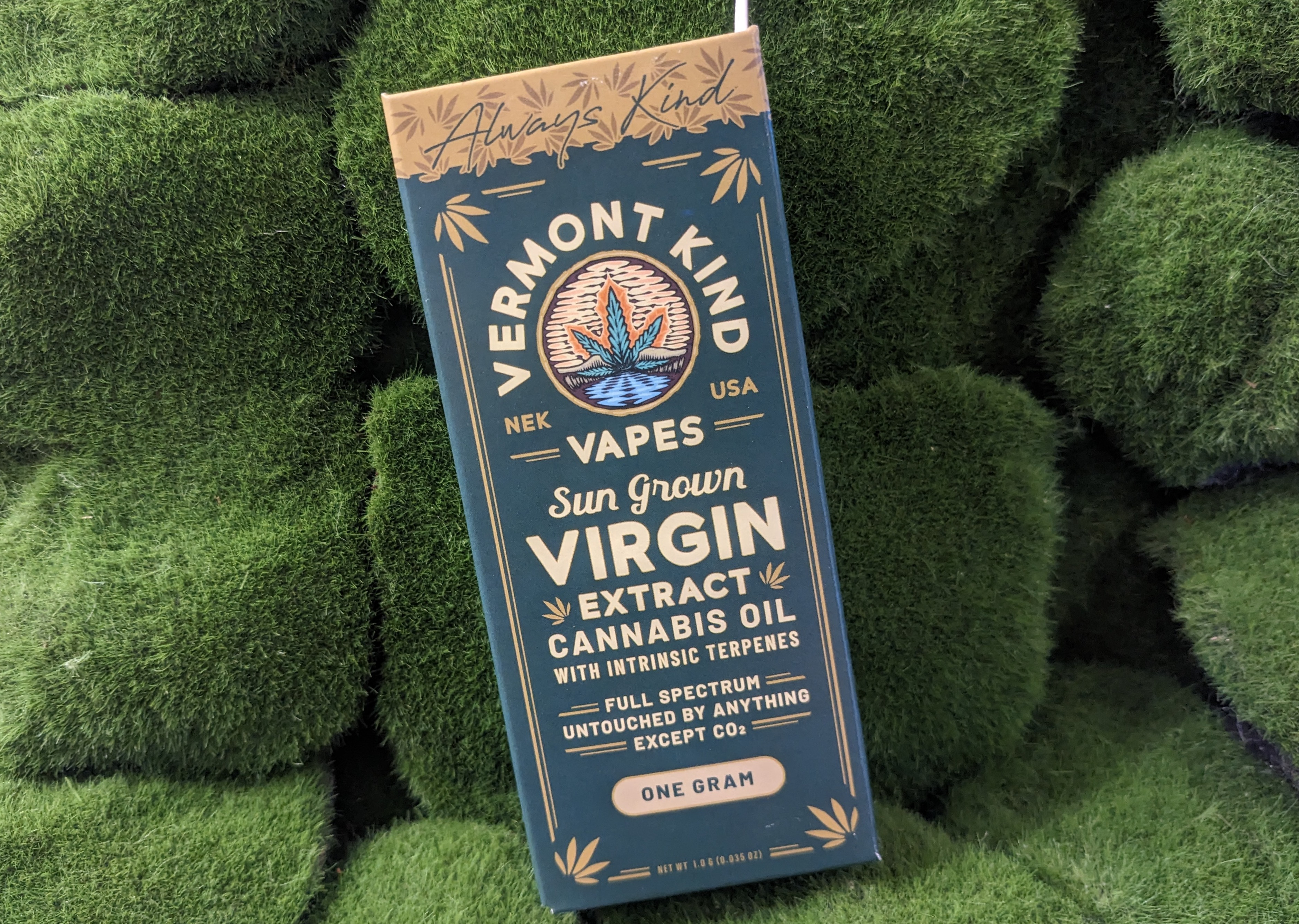 Photograph of product: Oui'd Oil Vape Cart | Durban Poison | Vermont Kind