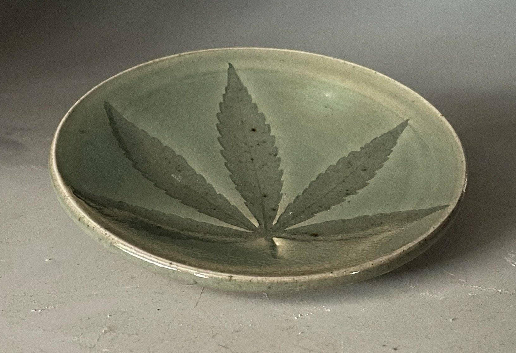 Photograph of product: Glazed Pottery Dishes