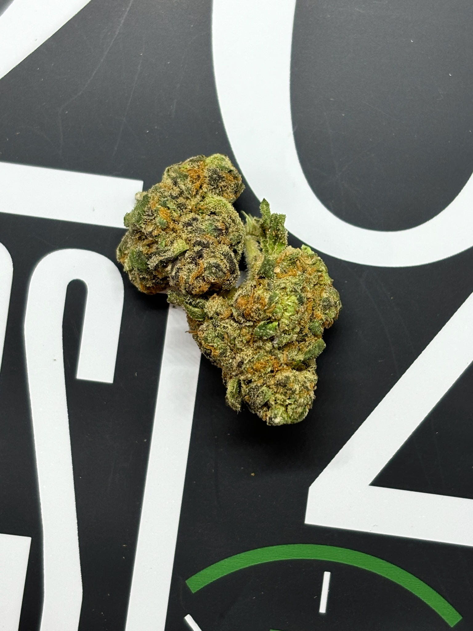 Photograph of product: Carbon | GMO Sherb - Oui'd/Hybrid - 28g