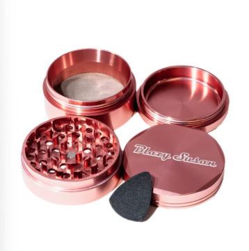 Photograph of product: Soft Pink 4pc Grinder 2.5"