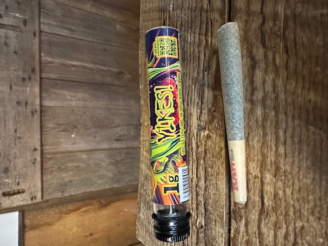 Photograph of product: Honey Tree Farms Yikes! pre roll