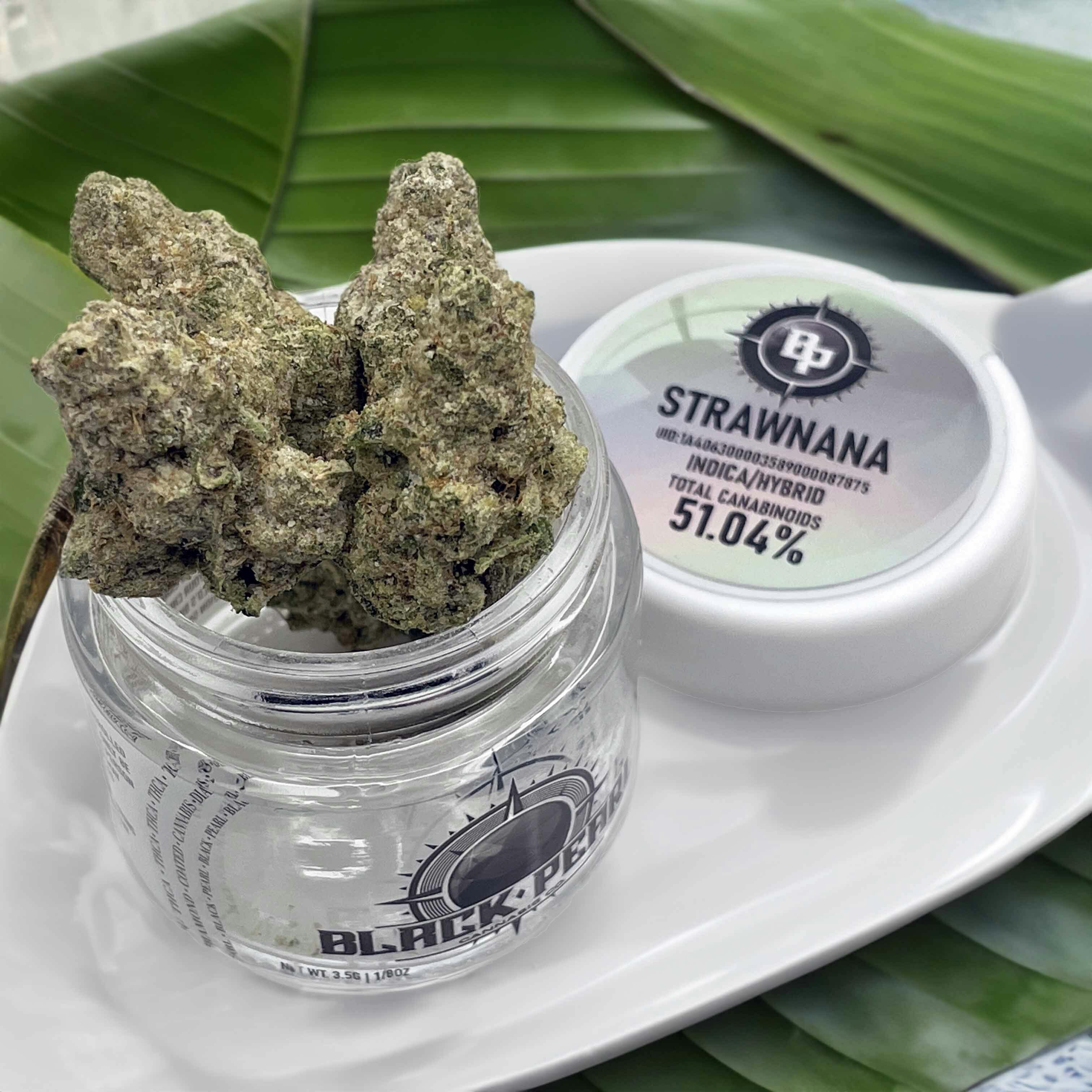 Photograph of product: Strawnana Diamond Coated - 3.5g