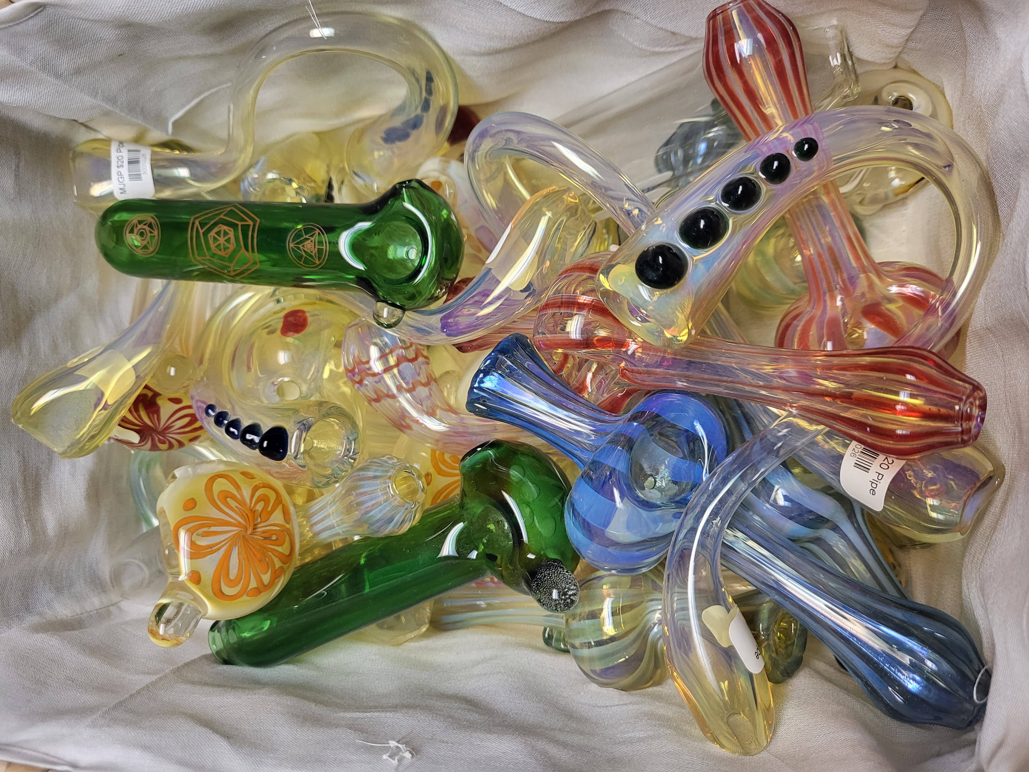 Photograph of product: $20 Assorted Hand Pipe