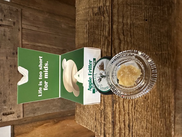 Photograph of product: Vermont Greenery Apple Fritter au chocolat Rosin
