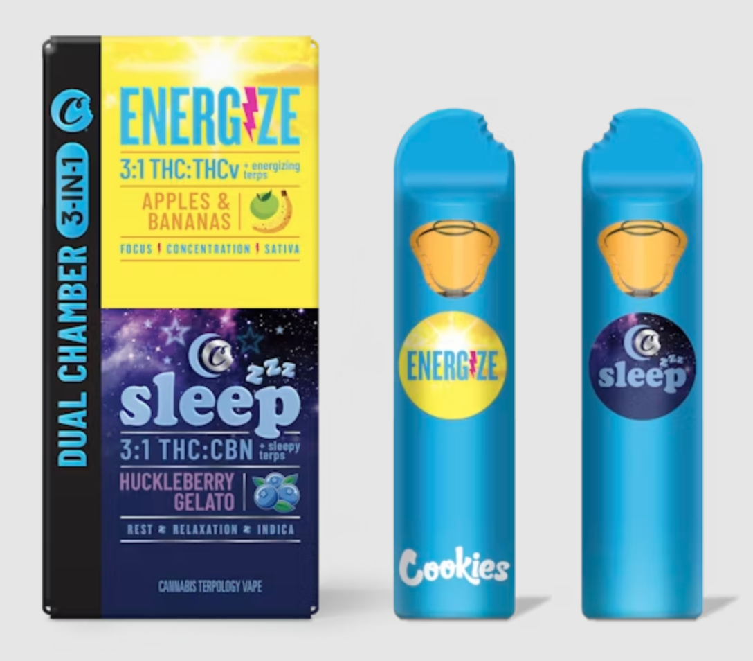 Photograph of product: Dual Chamber Vape | Apples & Bananas/Huckleberry Gelato