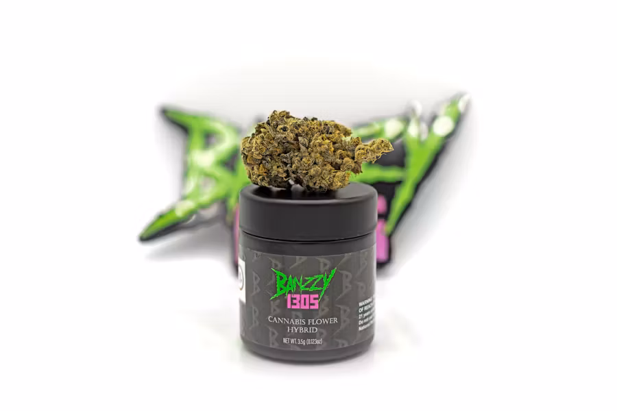 Photograph of product: Banzzy 1305 | Red Velvet Runtz flower, jar 3.5g