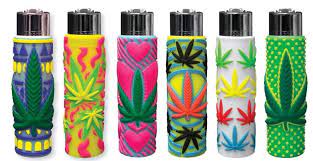 Photograph of product: Clipper POP Lighters Leaves Cover