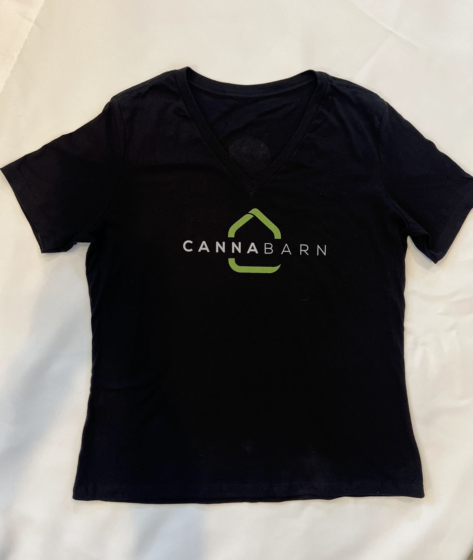 Photograph of product: V-Neck Black