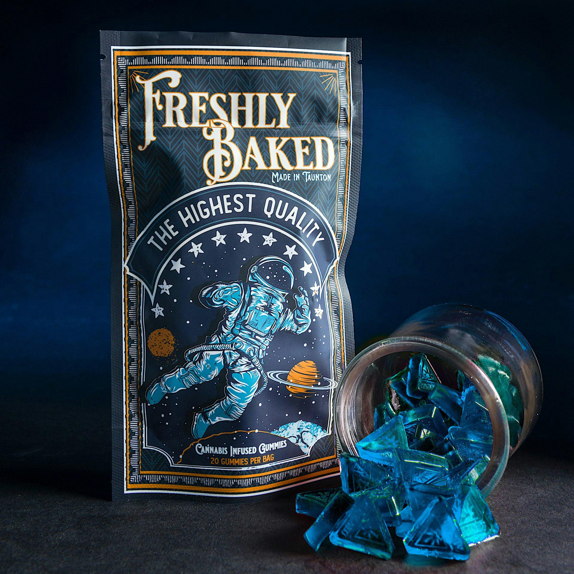 Photograph of product: 5mg Mango Haze (Oui'd) Live Resin Gummies - Blueberry Mango - 20 ct