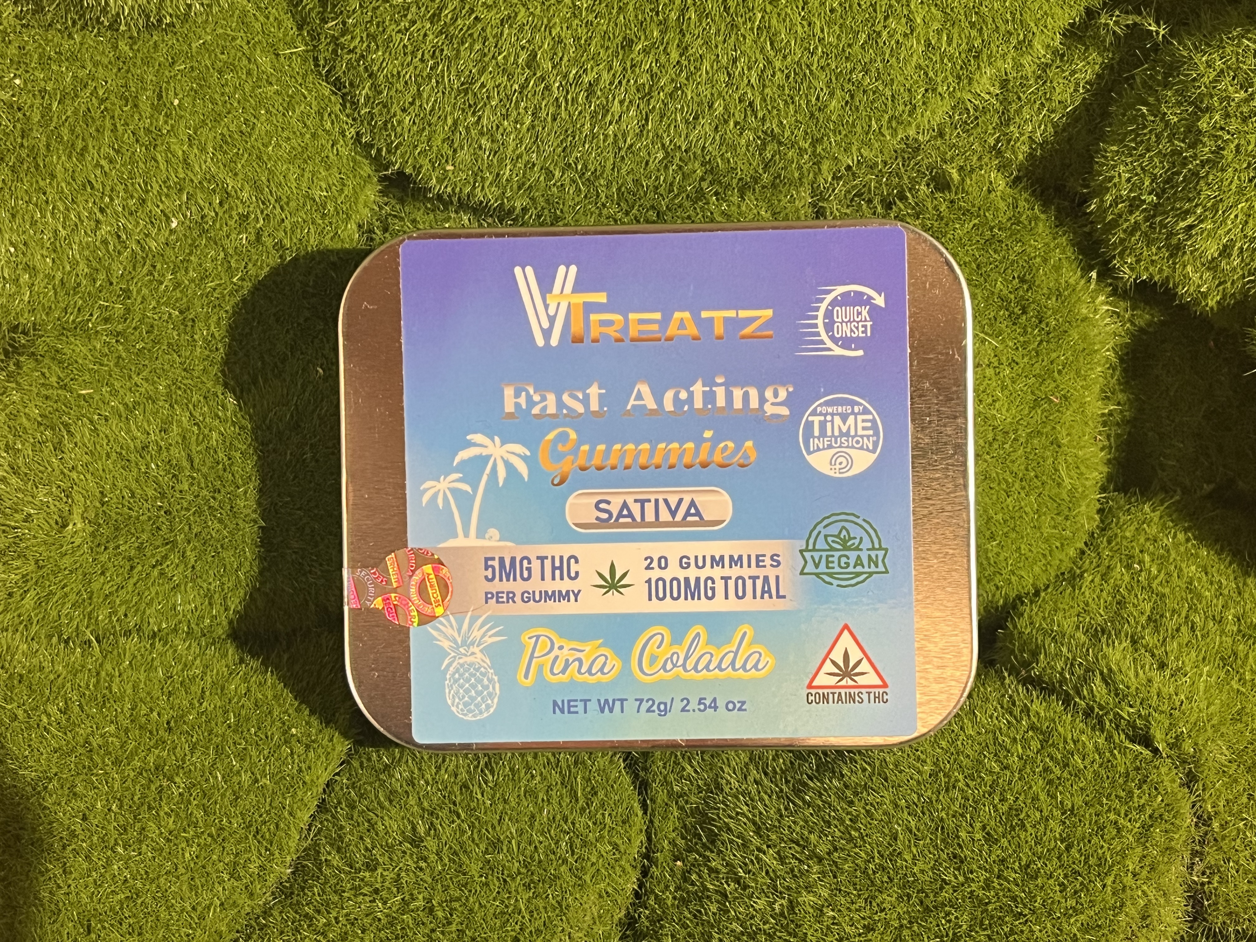 Photograph of product: 100mg Edible Pack | Pina Colada Gummies | VTreatz