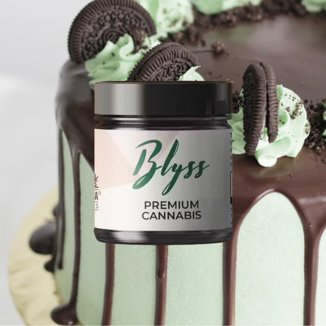 Photograph of product: FLOWER | MINT CREAM CAKE | 3.5G