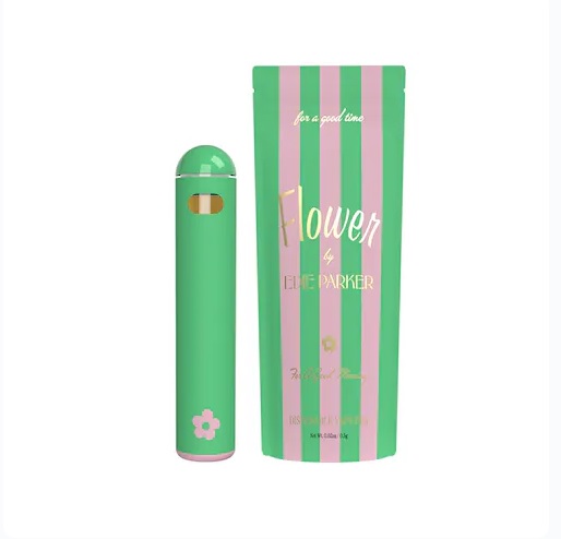 Photograph of product: Edie Parker Peach Bellini Disposable 0.5g/