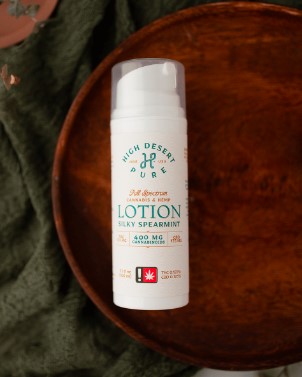 Photograph of product: Silky Spearmint Lotion | 3.5oz