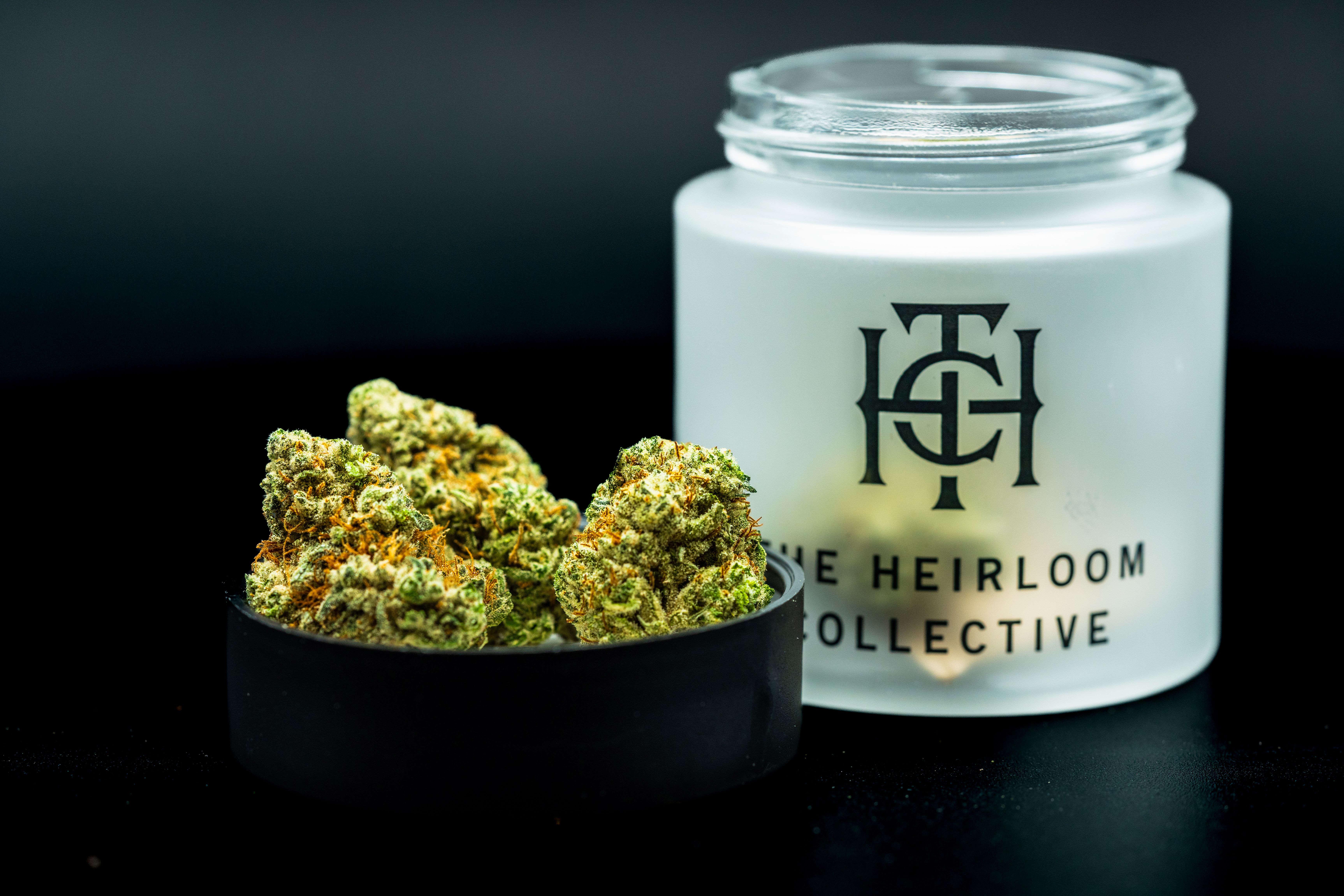 Photograph of product: Grape Pie 3.5g Jar The Heirloom Collective