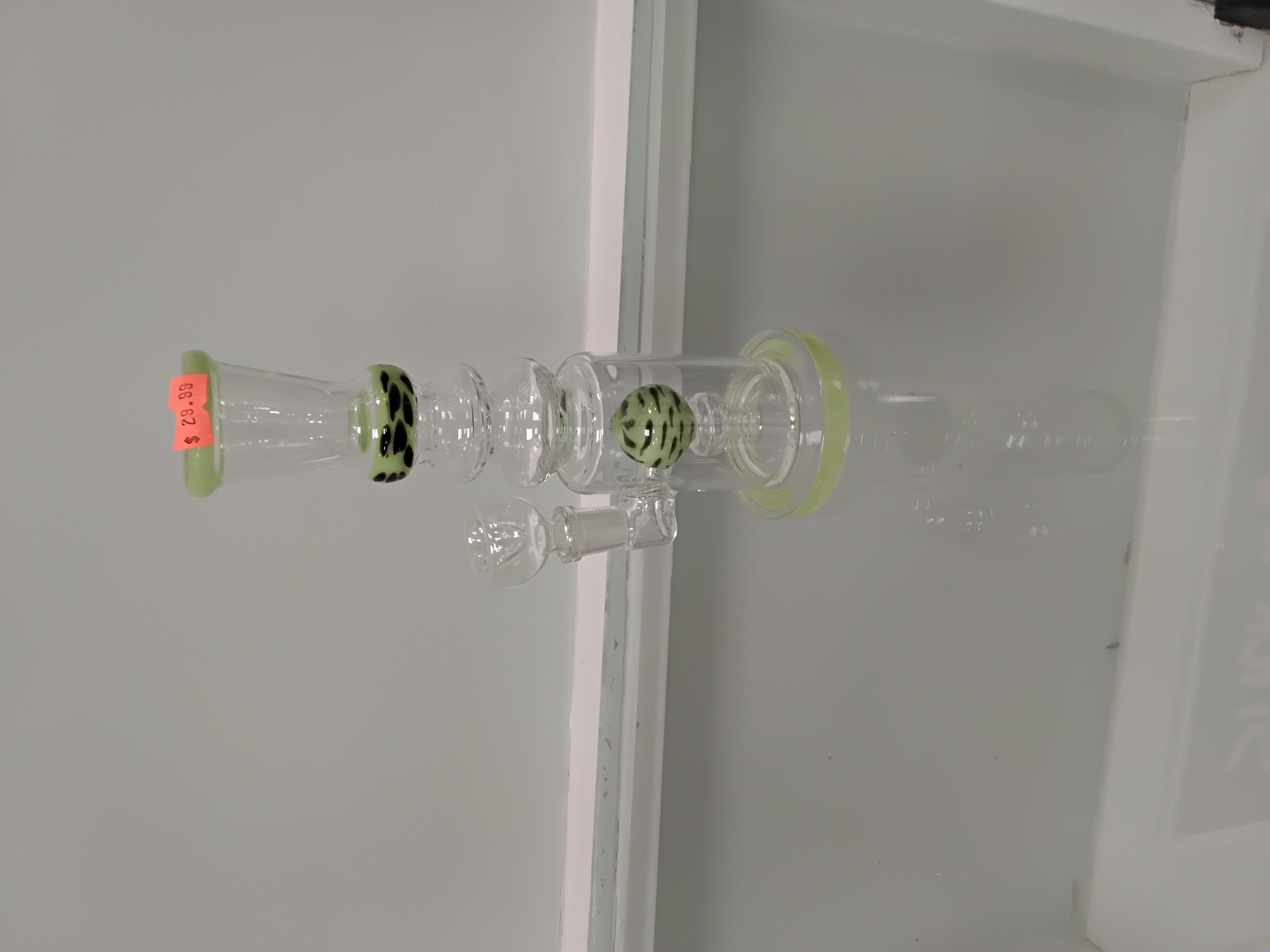 Photograph of product: Globe Waterpipe