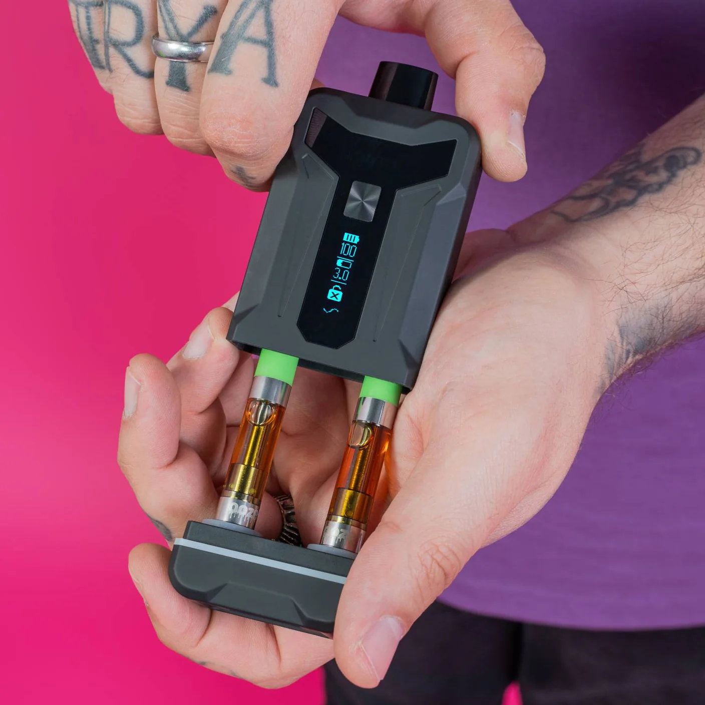 Photograph of product: Ooze | Duet | Dual Cart Conceal Battery | Black
