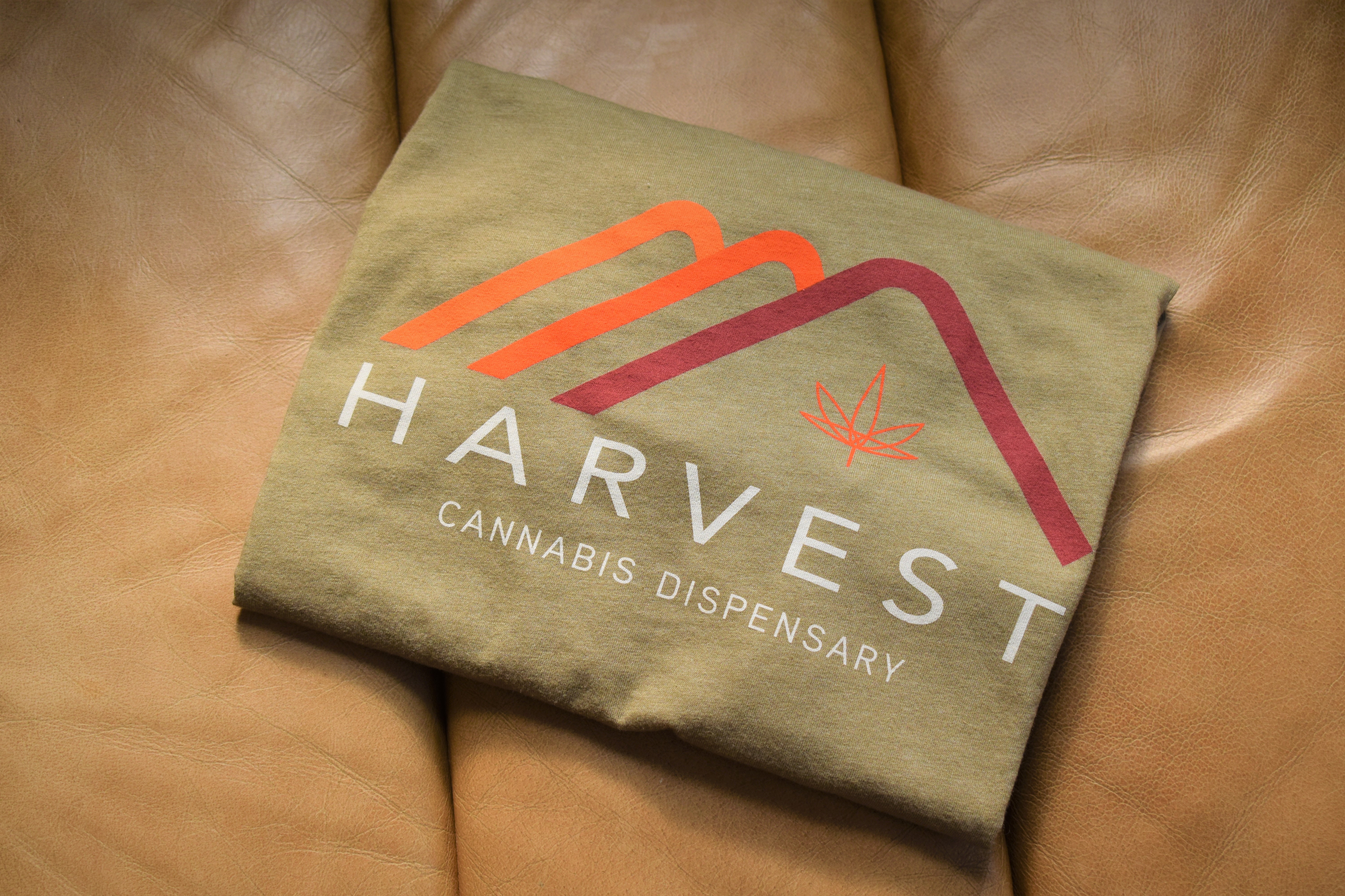 Photograph of product: Harvest - T Shirt - Mountain - Green - S