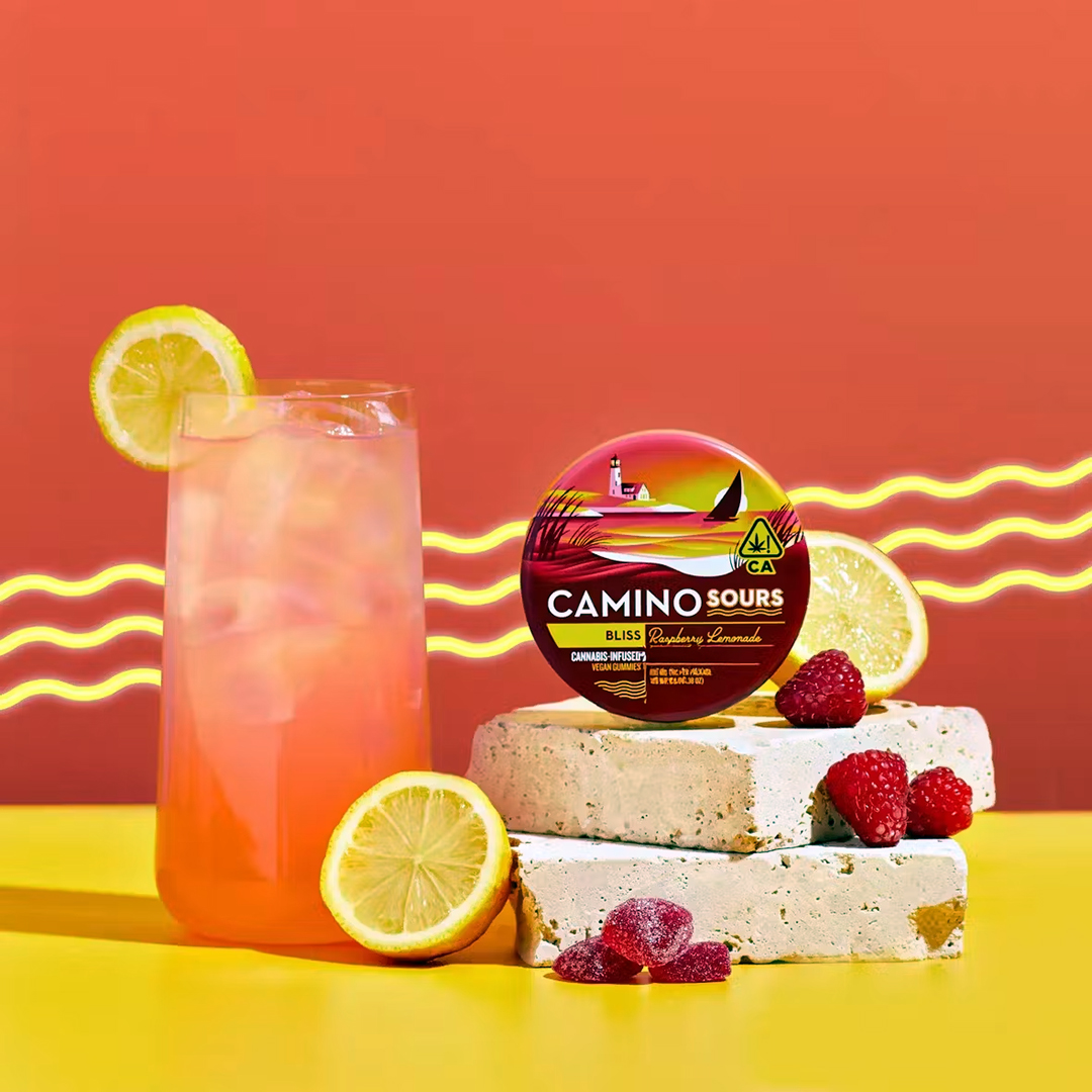 Photograph of product: Raspberry Lemonade | Sours Gummy | 20pk | By Camino