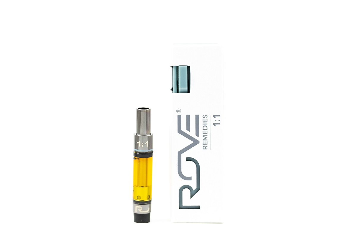 Photograph of product: Rove | Strawnana 1:1 | TH-oui:CBD | Cartridge | 1g