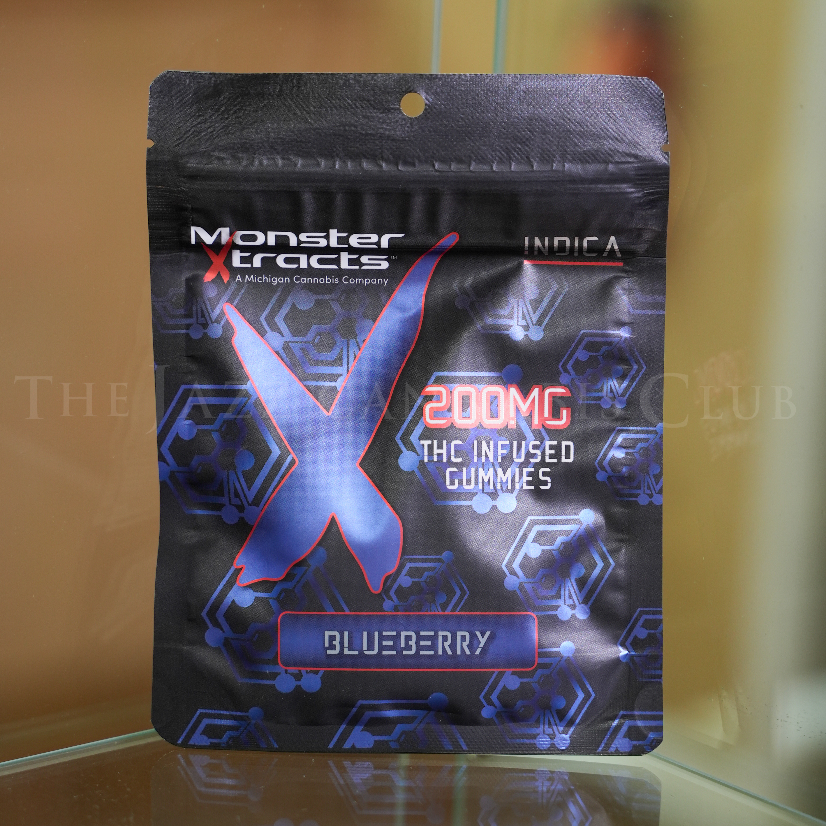 Photograph of product: Monster Xtracts - Blueberry (Oui'd) Gummies - 200 mg
