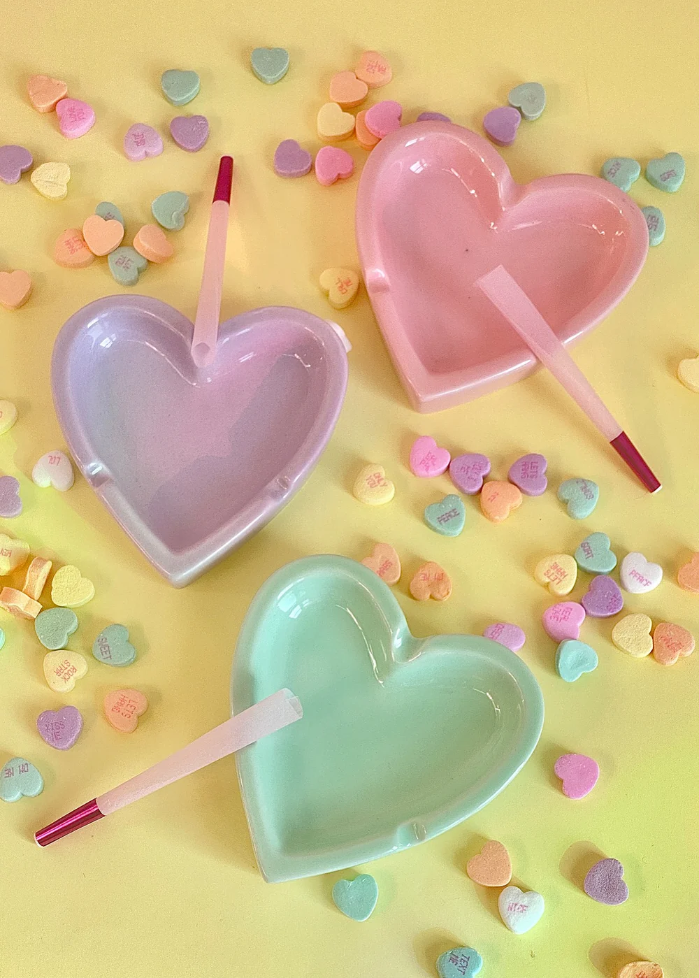 Photograph of product: Ashtray I Candy Heart