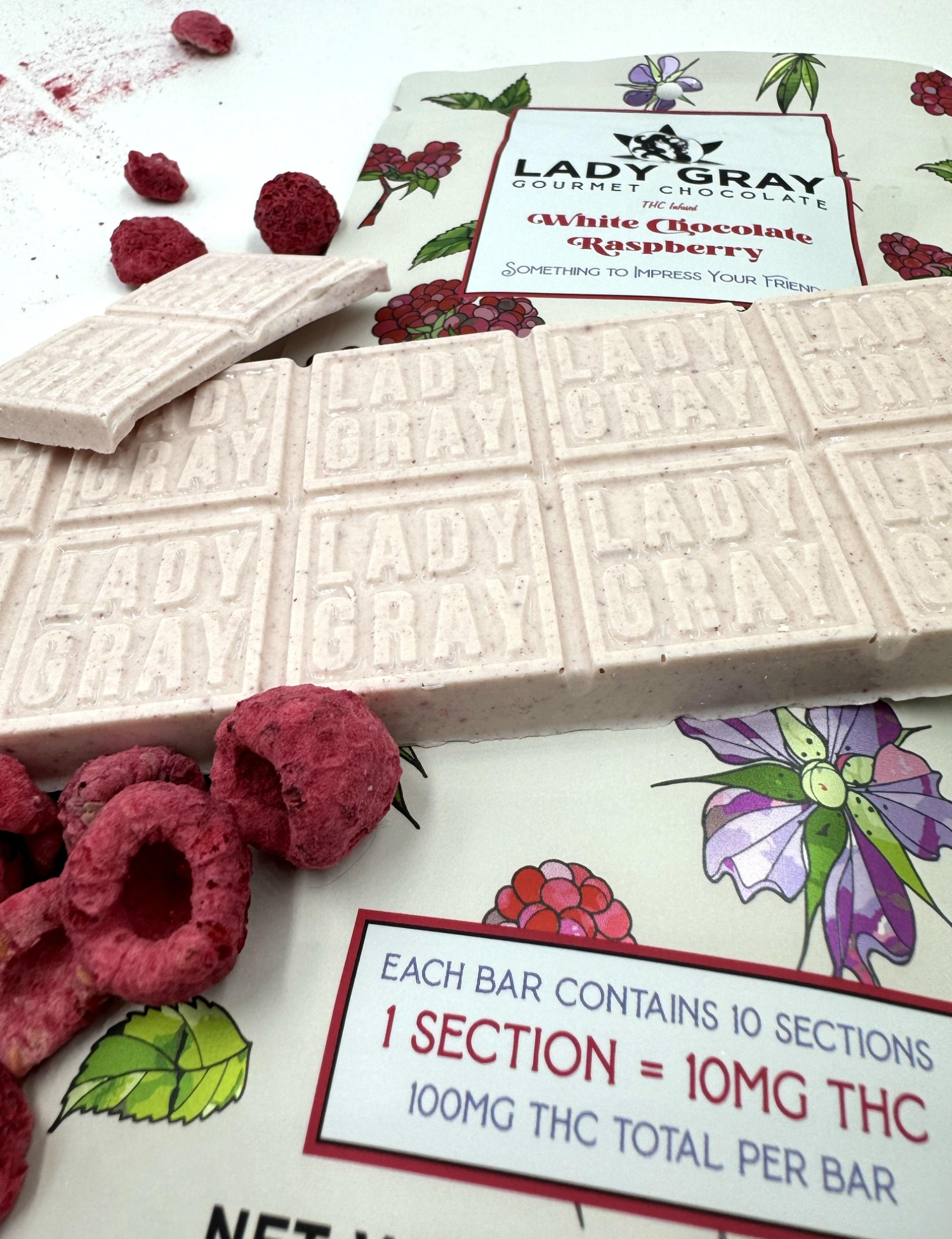Photograph of product: LG White Choco Raspberry 100mg