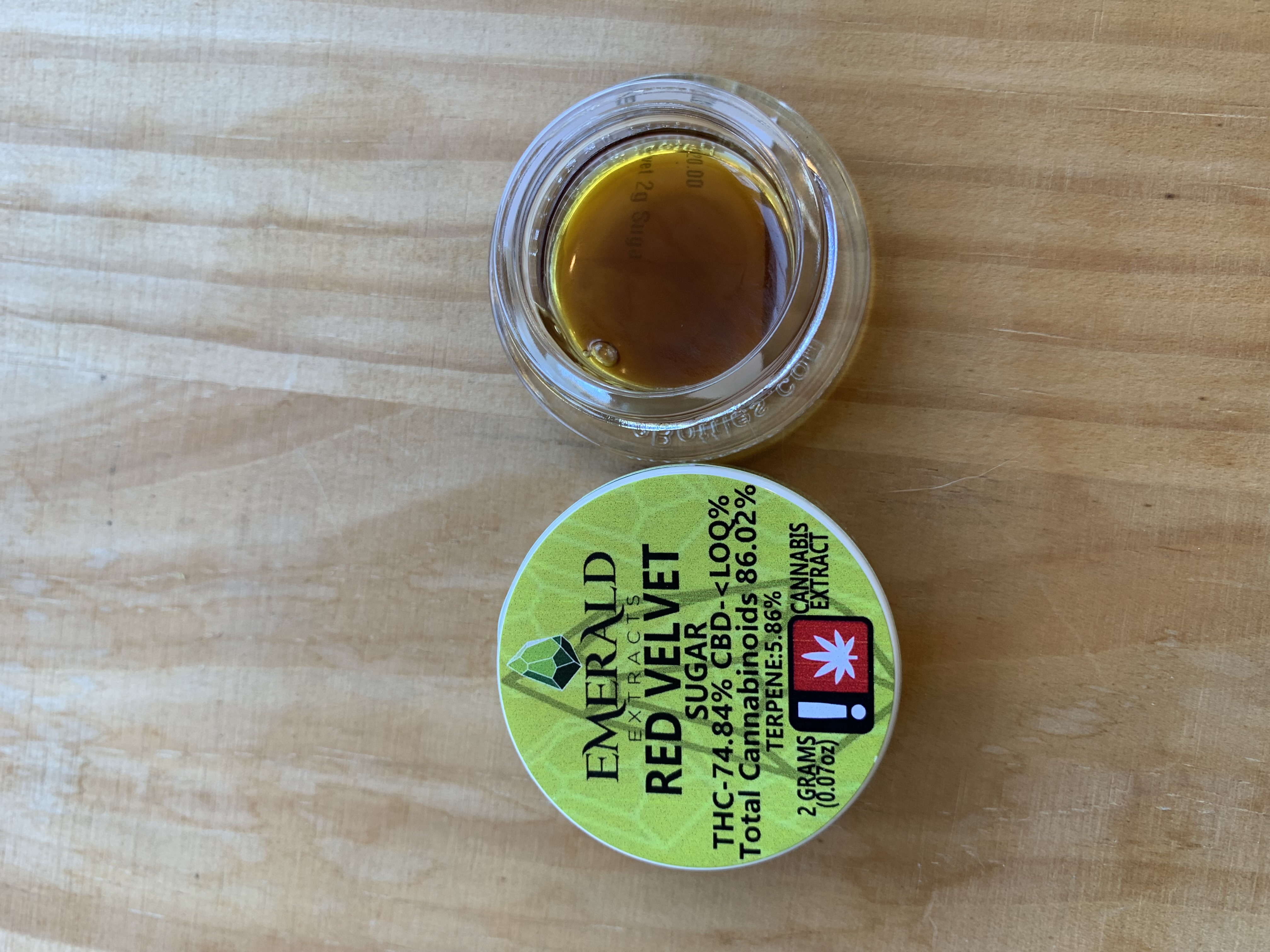 Photograph of product: Emerald Extracts - Red Velvet Sugar