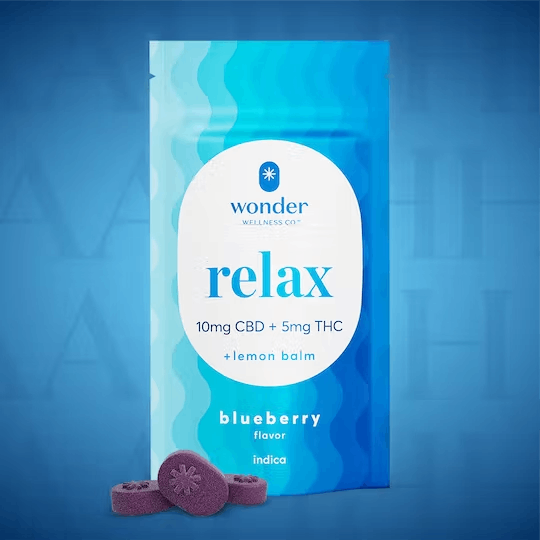 Photograph of product: Wonder Wellness Co. 2:1 CBD:TH-oui 'Relax' Blueberry Gummies 40-pack | 200mg