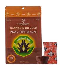 Photograph of product: Oui'd Milk Chocolate Peanut Butter Cups - 100mg