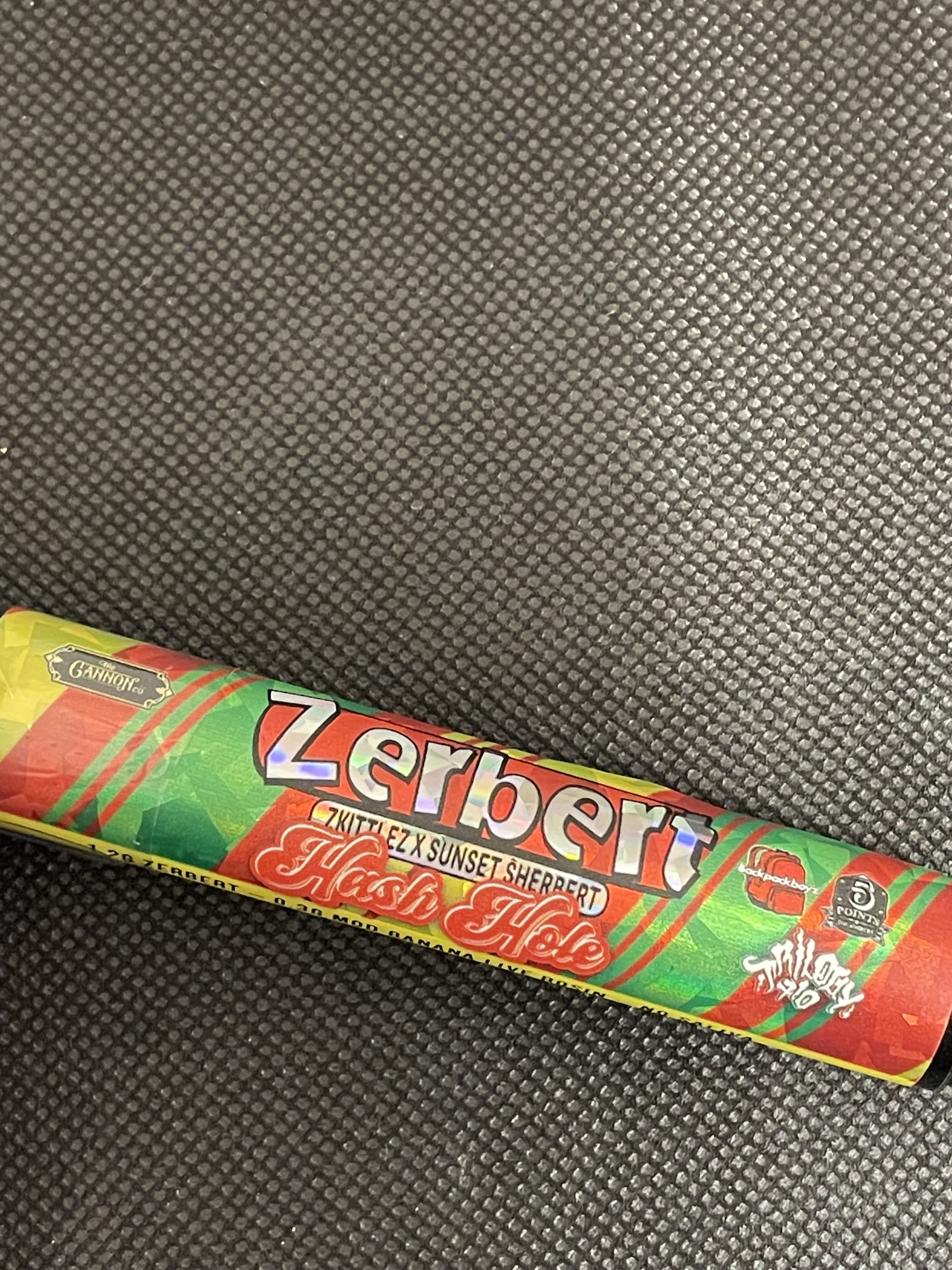 Photograph of product: Zerbert x MOD Banana au chocolat Hole 1.5g | Backpack Boyz x Trilogy 710