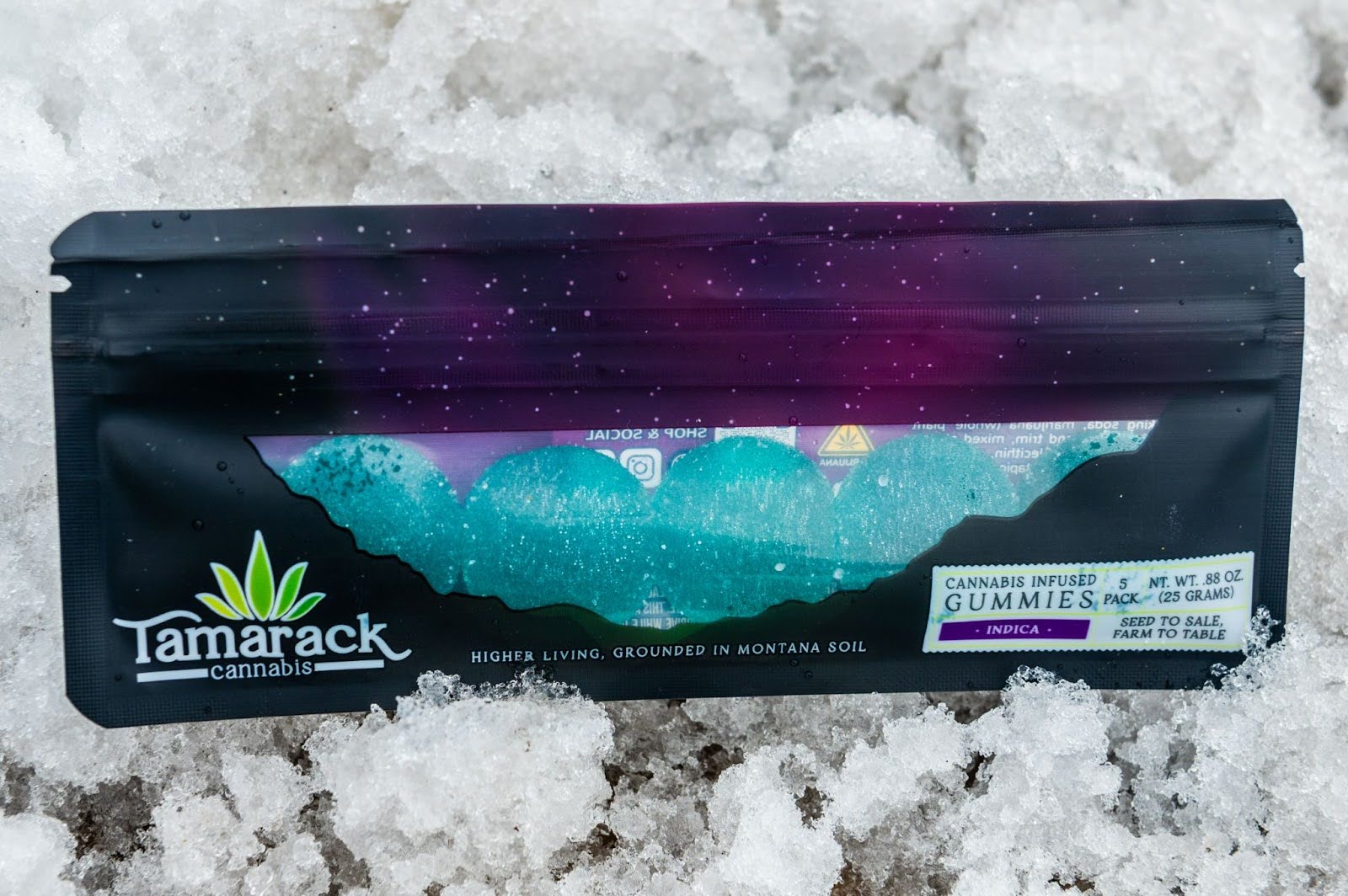 Photograph of product: REGULAR - 1:1 TH-oui:CBD - Gummie Gems - Blue Raspberry - HYBRID - SOUR