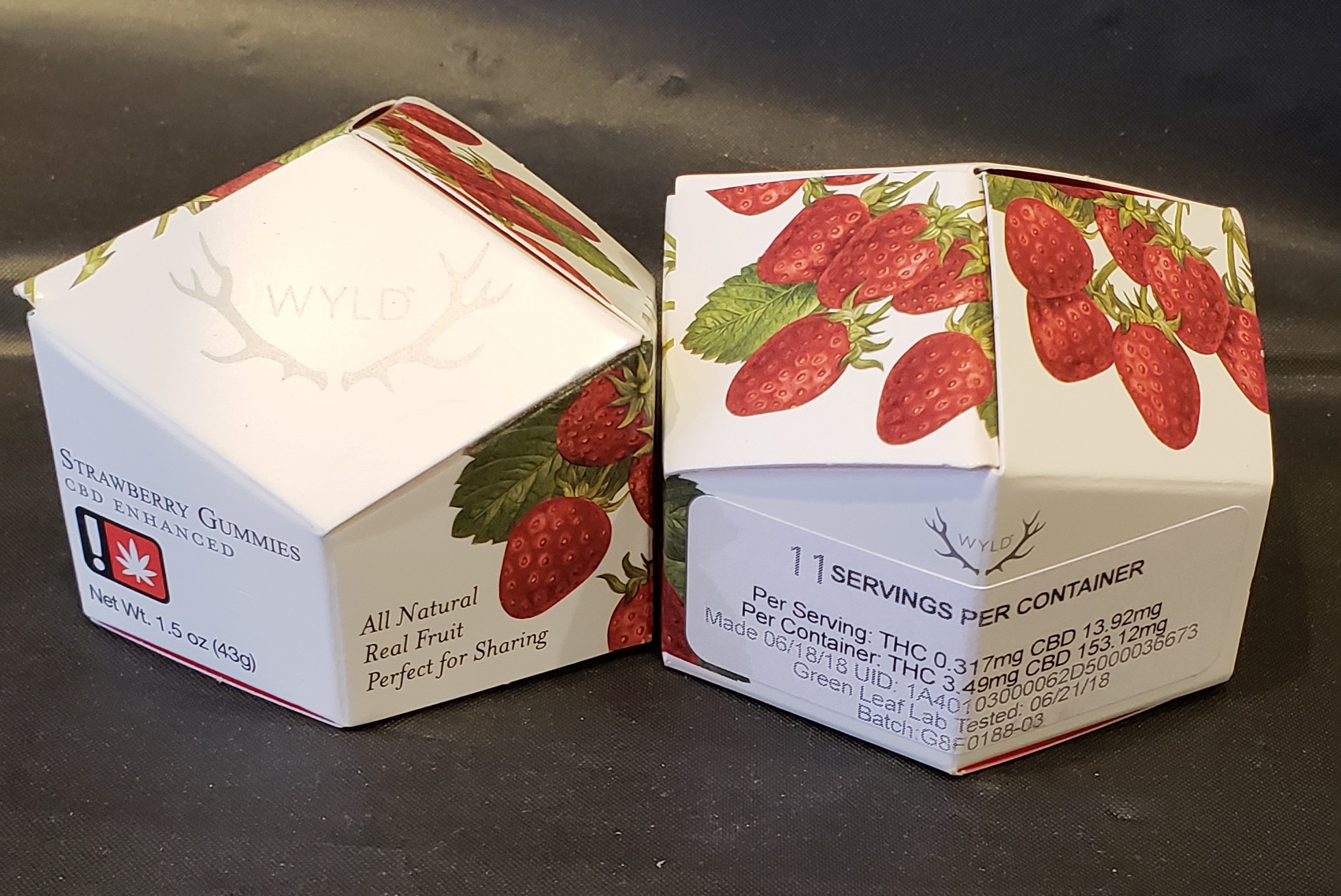 Photograph of product: Gummy - 100mg Wyld 10pk - Strawberry 20:1