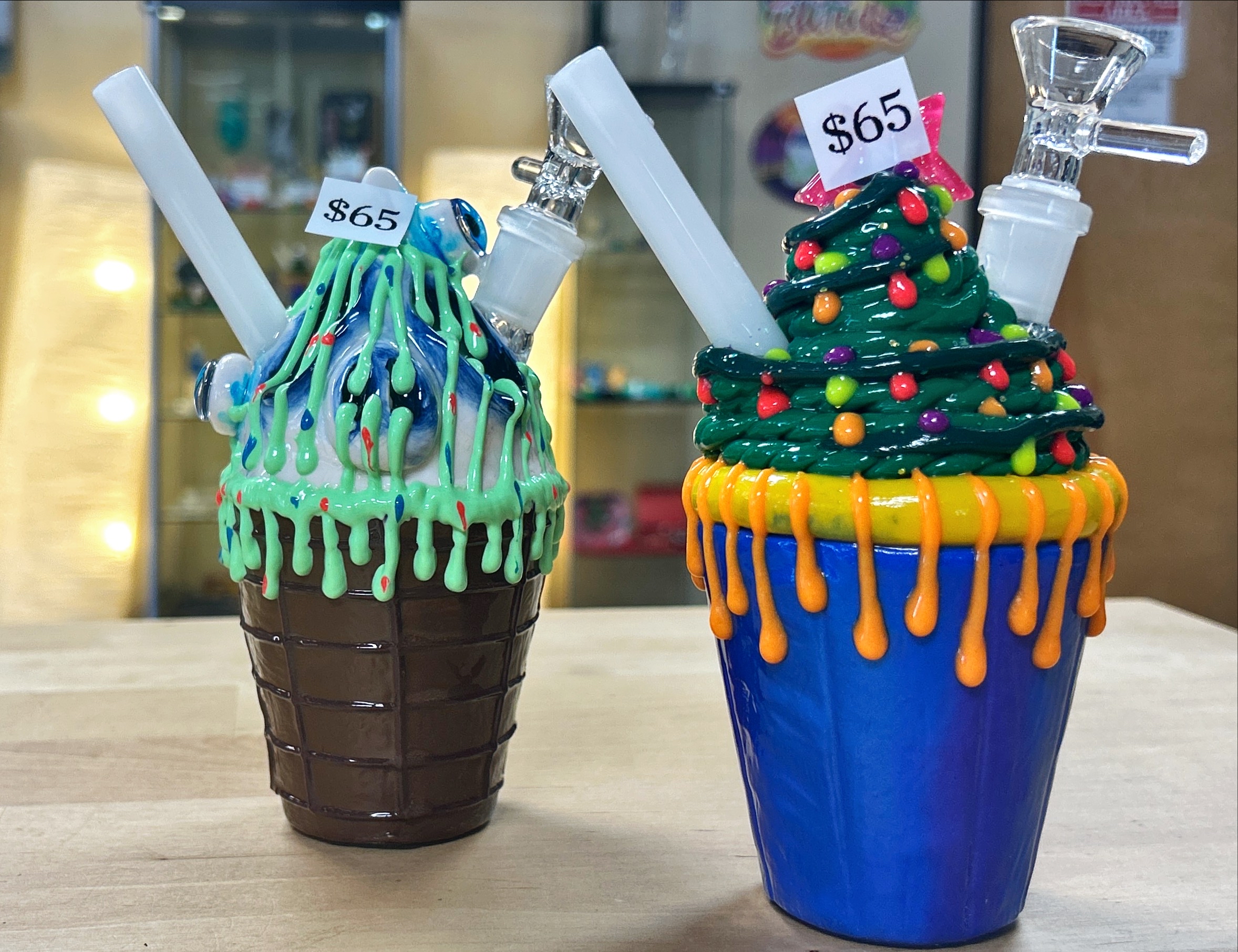 Photograph of product: Bong - 6.5" Drippy Ice Cream Bong