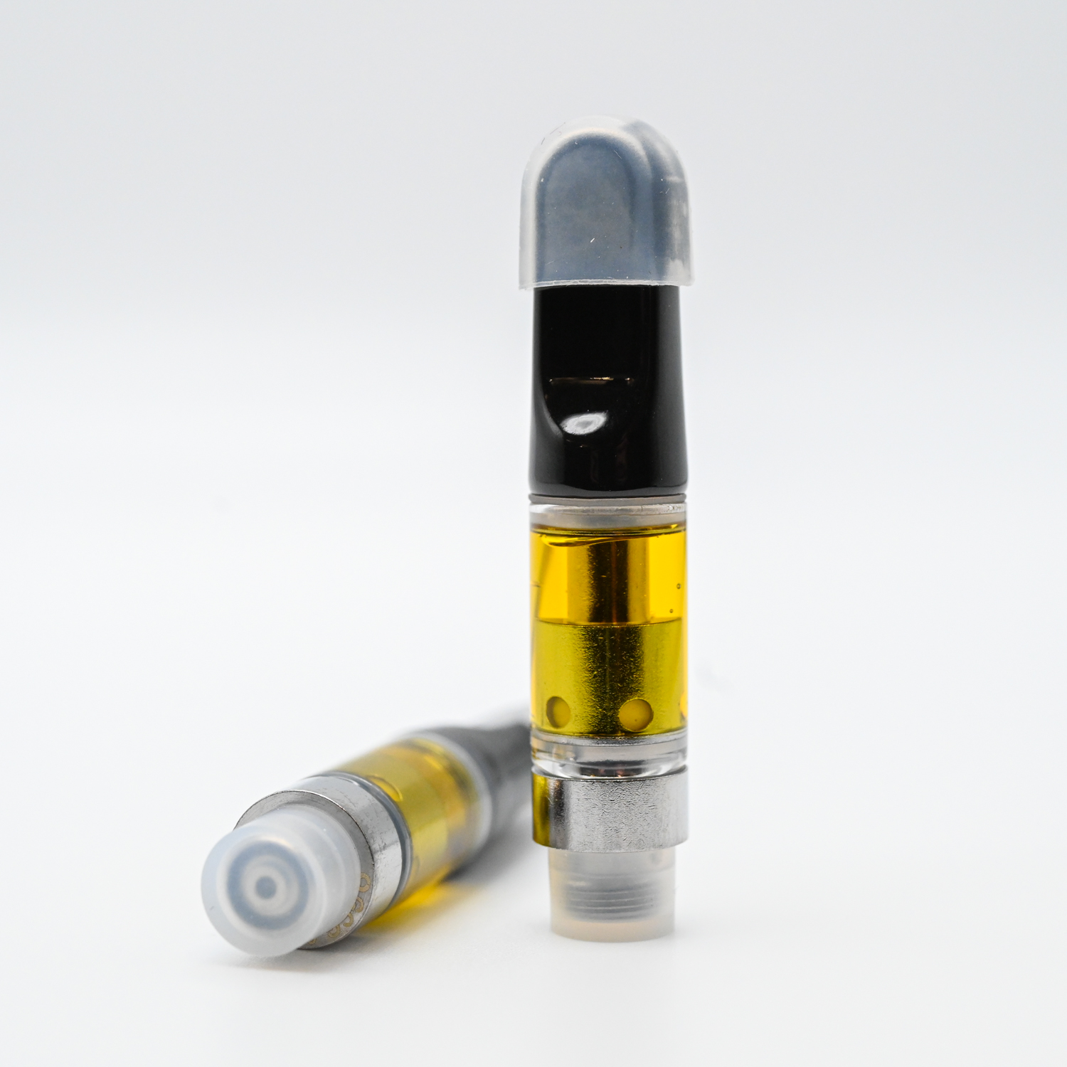 Photograph of product: Refine - Platinum Lemon Cherry Gelato Distillate Cart (1/2G)