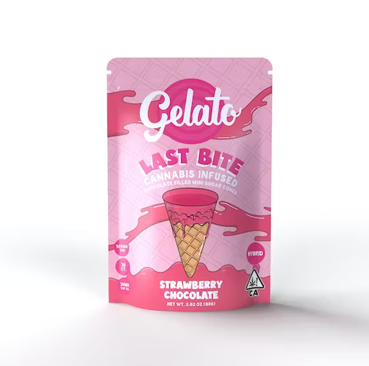 Photograph of product: GELATO - Edible - Strawberry Chocolate - Mini Sugar Cones - 10-Ct - 100MG