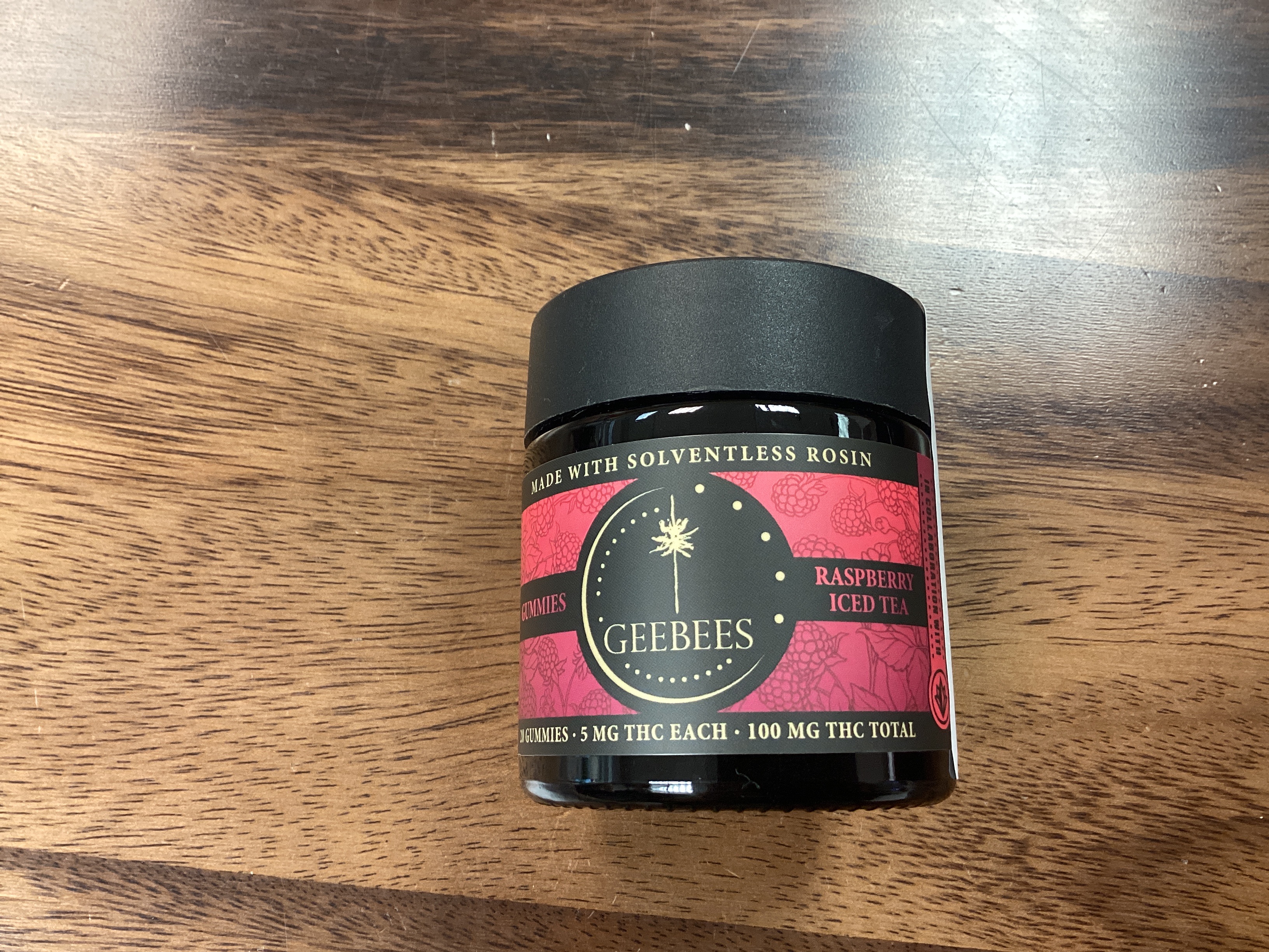 Photograph of product: Raspberry Iced Tea Gummies