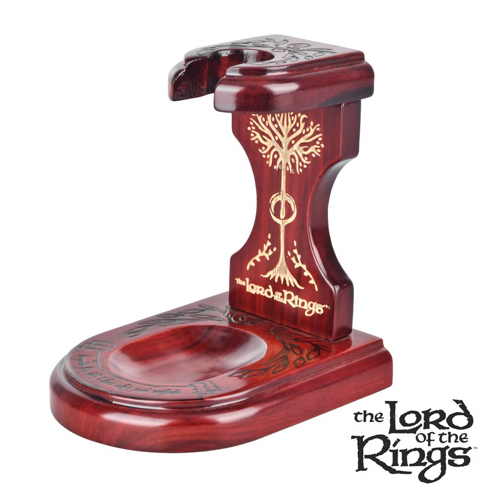 Photograph of product: Pulsar Shire Pipes x LoTR MIDDLE-EARTH Pipe Stand 3x4